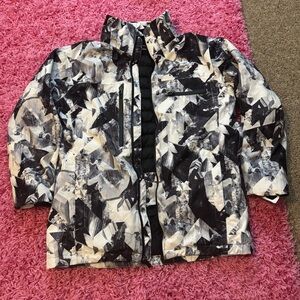 Men’s Black and White Patterned Ski/Snowboard Jacket